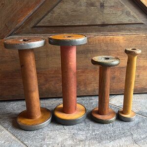 Vintage Industrial Lot Of 4 Wooden Textile Bobbins Wood Metal Farmhouse Sewing